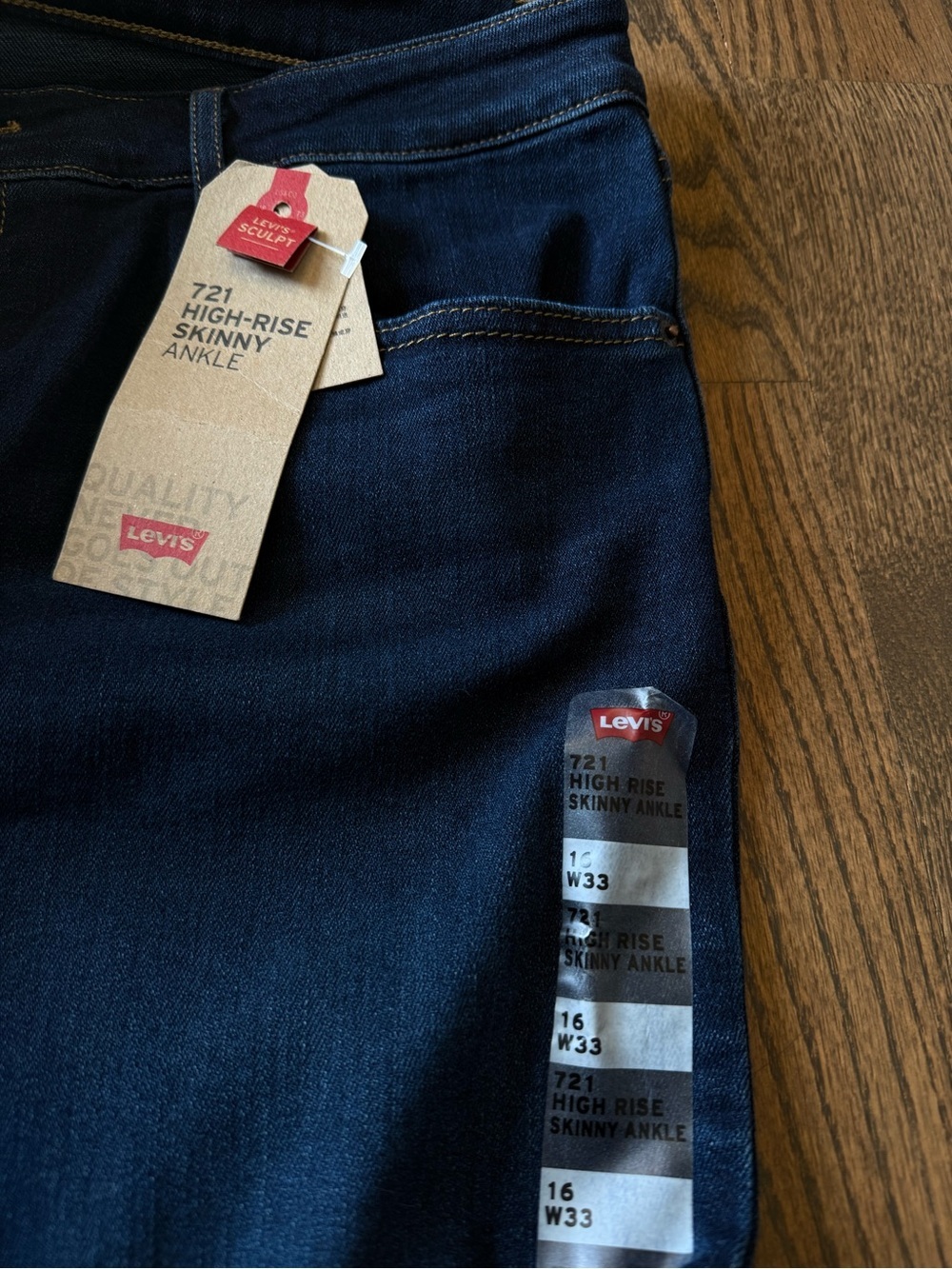 Levi’s 721 High-Rise Dark Blue Skinny ankle Jeans. Women's size 16 - Picture 7 of 7